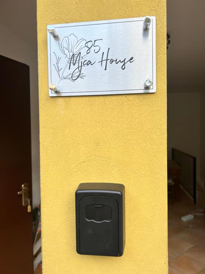 85 Mjka House Free Parking Como Albese Con Cassano ภายนอก รูปภาพ