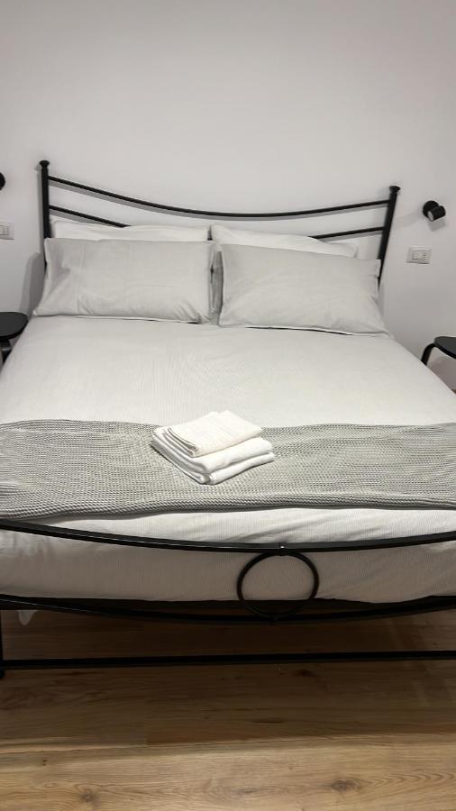 85 Mjka House Free Parking Como Albese Con Cassano ภายนอก รูปภาพ
